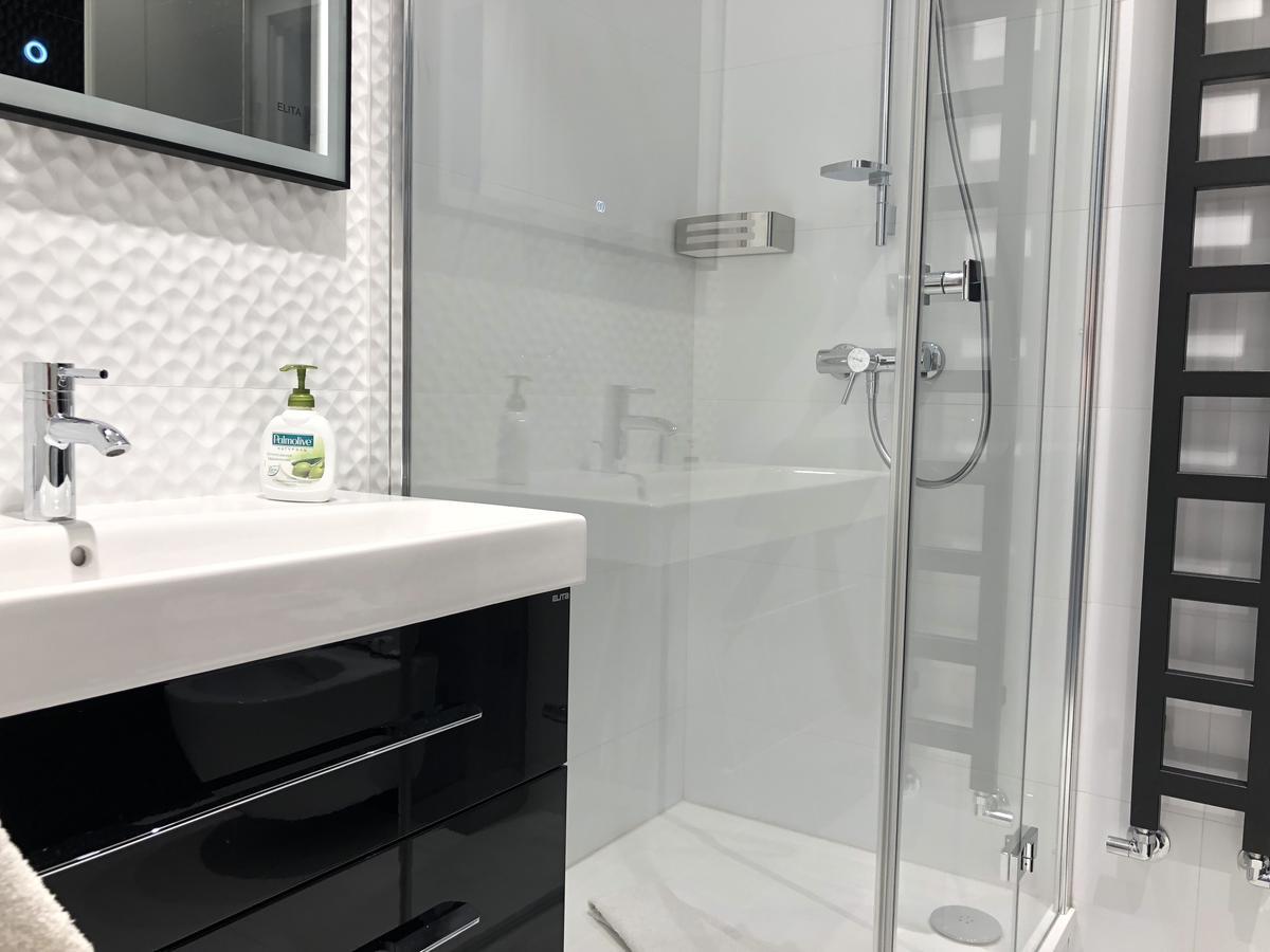 Bon Apetit Apartament Lviv Buitenkant foto