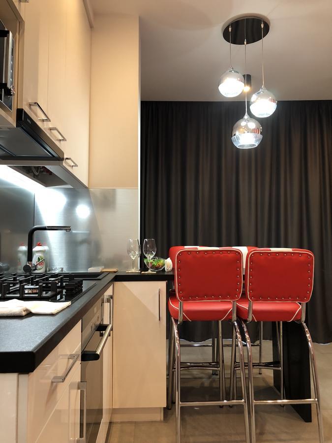Bon Apetit Apartament Lviv Buitenkant foto